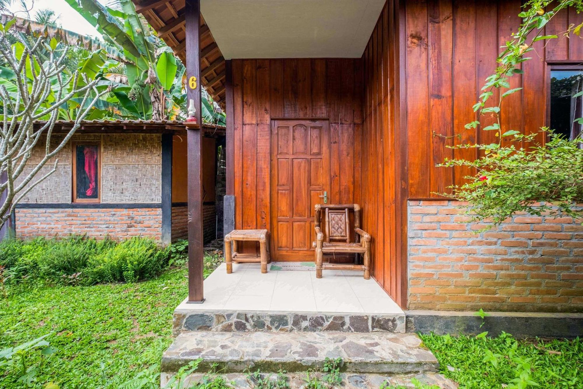 OYO 3562 Pondok Inspirasi Minggir Klangkapang Bagian luar foto